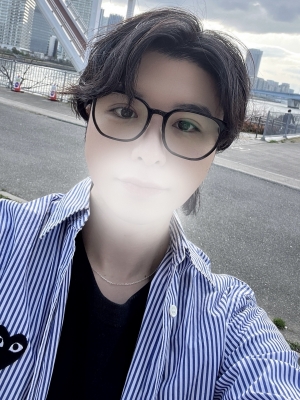 YONCE(ﾖﾝｽ) ジメジメ☂️