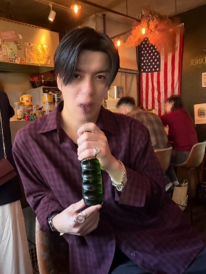 EISHI(ｴｲｼ) 🍔🥤