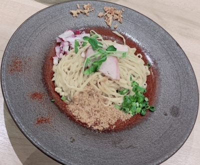 UI(ウイ) 🍜