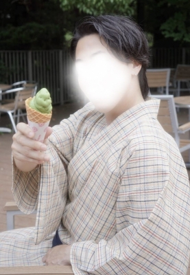 AYUTO(ｱﾕﾄ) アイス食べる？