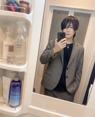 ATSUMU(アツム) 今日は勝手にスーツDAY