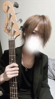 REONA(ﾚｵﾅ) エセベーシスト