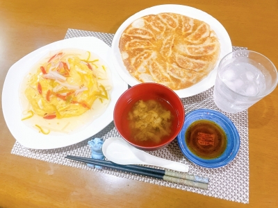 VEN(ｳﾞｪﾝ) 天津飯・ギョーザ定食