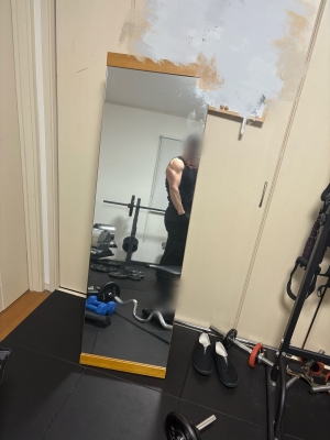 NOBU（ﾉﾌﾞ） 三頭筋(二の腕)だけは負けたくない。頑張ろう