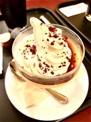 SHINA(ｼﾅ) 生クリームたっぷりプリン！！！