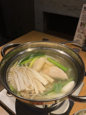 KURONO(ｸﾛﾉ) 雨の日は身体を冷やさないように🍲