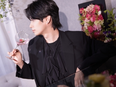 ROSÈ(ﾛｾﾞ) 不満あるなら俺んとこおいで？