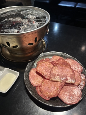 KONOSUKE(ｺｳﾉｽｹ) 今日はチーム孤独で食事しにきタン