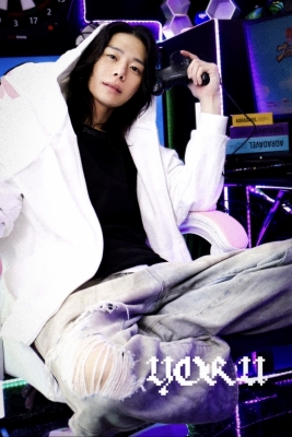 YORU(ヨル) 初めて買ったCD、覚えてる?