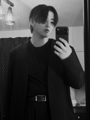 KAKERU(ｶｹﾙ) 今月もフル出勤です🖤