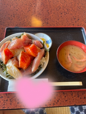 YUKAI(ﾕｶｲ) 海鮮丼！