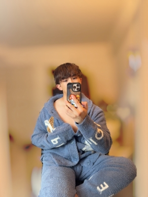 ARASHI(アラシ) 【パジャマチラ見せ】