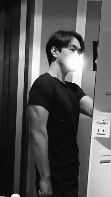 TOBARI(ﾄﾊﾞﾘ) 肩がもっとほしい！！！