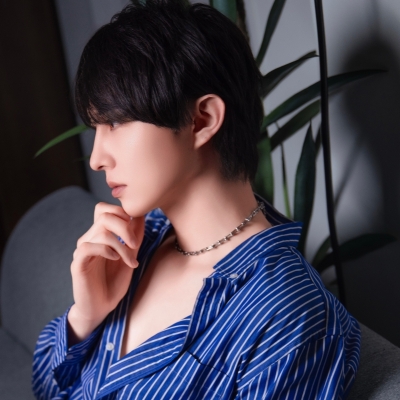 YUU (ﾕｳ) 横顔