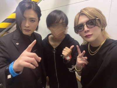MUGEN（ﾑｹﾞﾝ） 軍神さんと本気湊さんとパシャリ！