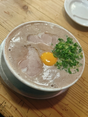 MISAKI(ﾐｻｷ) 九州に住んでてスタイル維持は至難の業