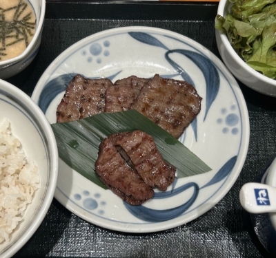 KONOSUKE(ｺｳﾉｽｹ) つるとんタン