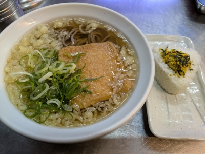 SHINYA(ｼﾝﾔ) たまに行きたくなる立ち食いそば😋