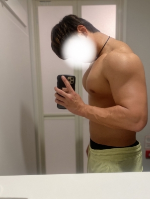 KAKA(ｶｶ) 人間は大胸筋が強い方が強い