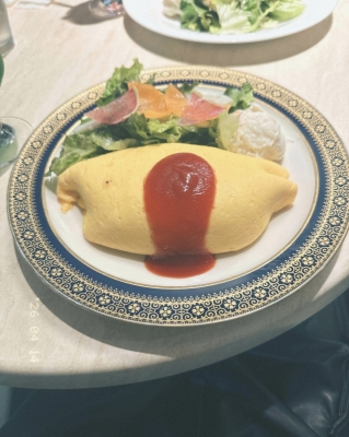 NATSUKI(ﾅﾂｷ) 【カフェ巡り☁໒꒱】