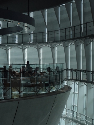 MASH(ﾏｯｼｭ) 国立新美術館　