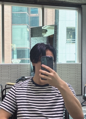 AYANO(ｱﾔﾉ) 髪を切ったり切らなかったり✂️
