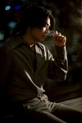 KEN（ｹﾝ） メガネの横顔