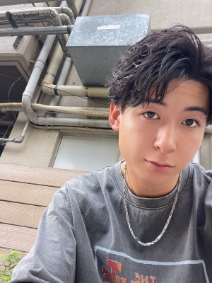 YOURA（ﾕｳﾗ） 髪切った