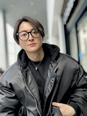 KONOSUKE(ｺｳﾉｽｹ) でも、それでも笑った方がいい