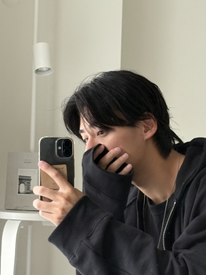 MASH(マッシュ) 黒髪が落ち着く。