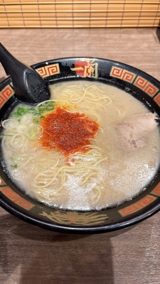 HIKARU(ﾋｶﾙ) 定期的に食べたくなる