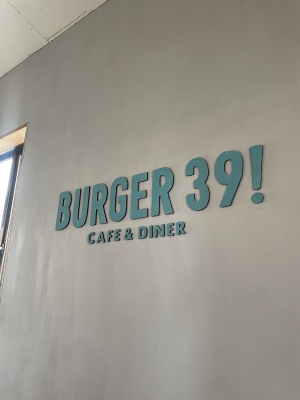 ATSUROU(ｱﾂﾛｳ) ハンバーガーが食べたいな🍔🎵