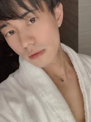 M(エム) 23時までお待ちしています✌️