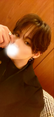 KAREN(カレン) 髪をすこーし切りました😌