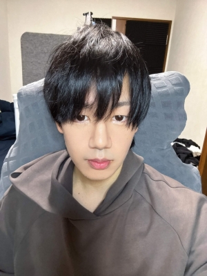 ASUMURA(ｱｽﾑﾗ) １４時より顔出しツイキャスします！