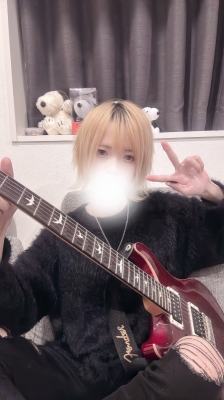 REONA(レオナ) ギター配信!