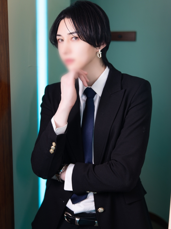 YUU (ユウ) スーツ