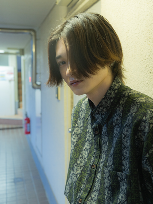 LEUN(ルアン) 振り返って観て?