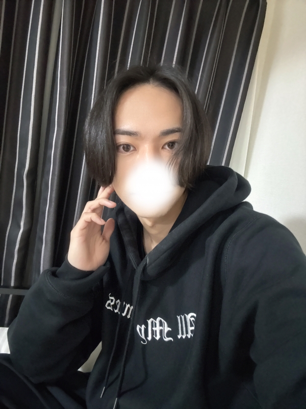 SHU(ｼｭｳ) 実はよく話すタイプです😌