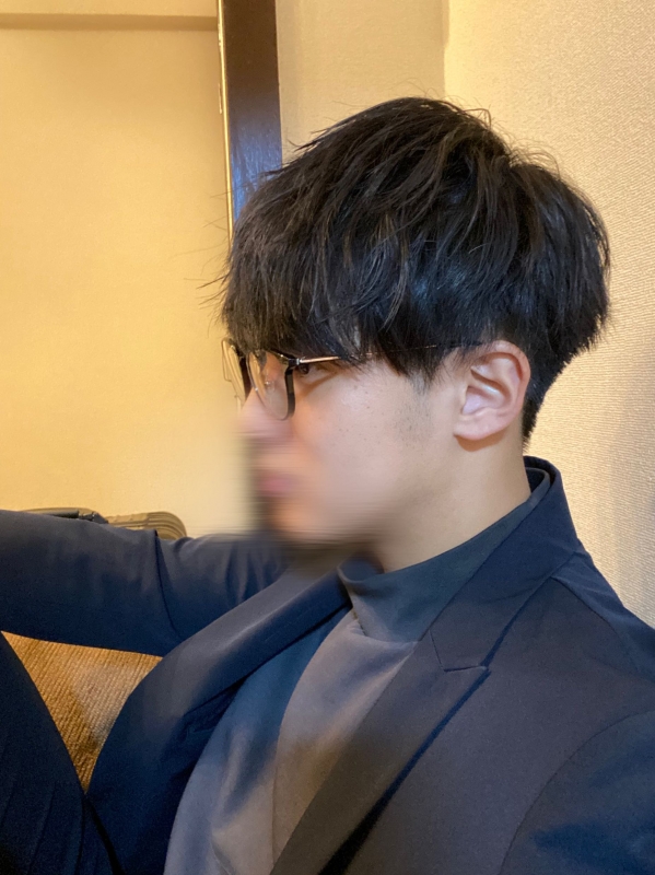 MISAKA(ﾐｻｶ) メガネに横顔