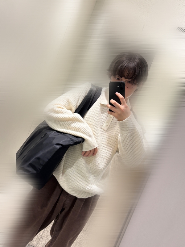 ARARE(アラレ) 照れてるわけじゃないよ?