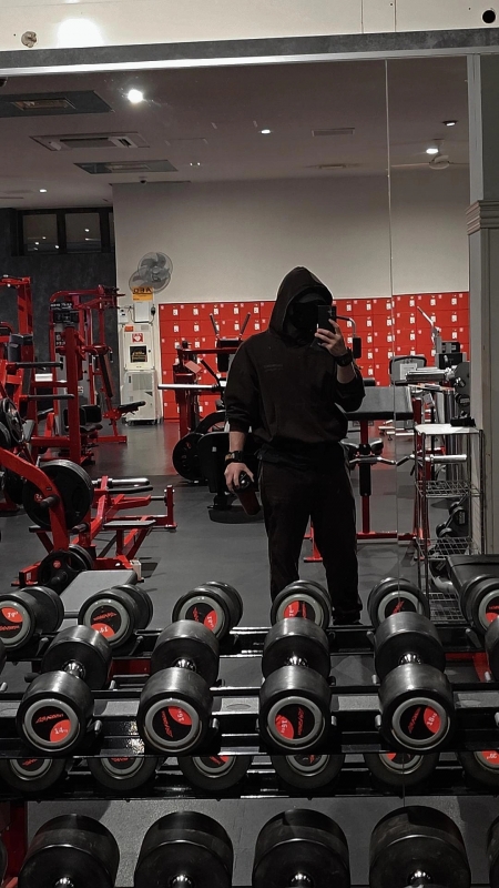 TOBARI(ﾄﾊﾞﾘ) こんばんは🌙