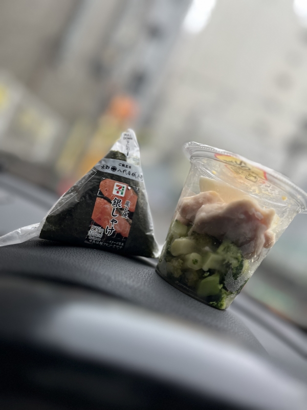 MERU(メル) 遅めの朝ごはん🥦