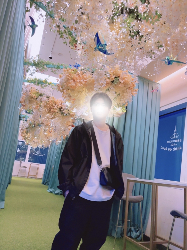 KIMICHIKA(ｷﾐﾁｶ) 東京秘密基地の公式LINE・Instagram個人アカウントはじまりました！