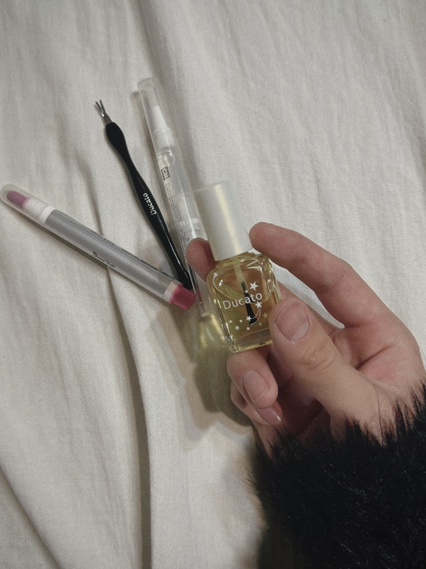 KOYOMI(ｺﾖﾐ) 【爪のケア】