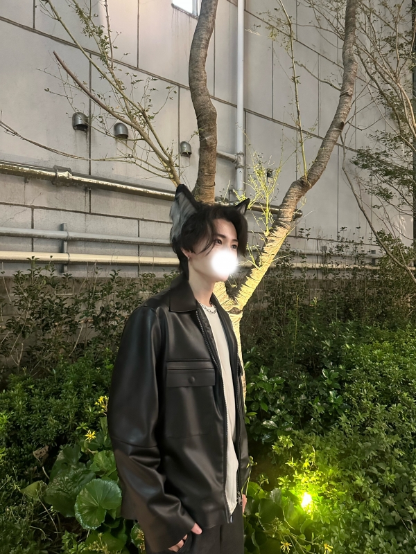 LEON(ﾚｵﾝ) 🎃𝑯𝒂𝒑𝒑𝒚 𝑯𝒂𝒍𝒍𝒐𝒘𝒆𝒆𝒏🎃