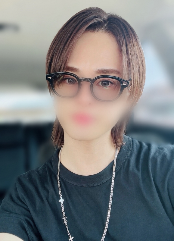 HACHI(ハチ) 🕶️