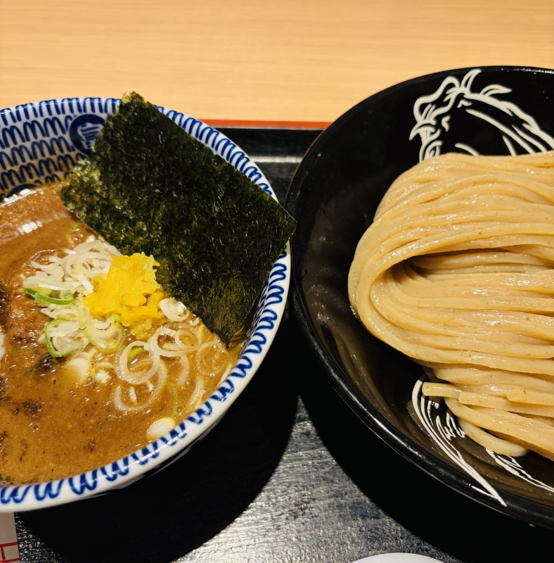 UTARI(ウタリ) やっと食べれた『とみた』のつけめん🍜