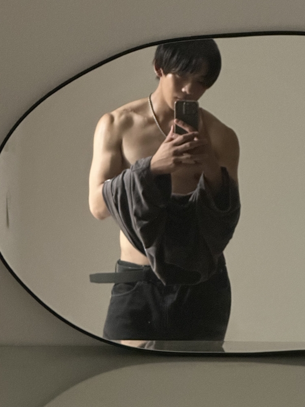 リル(Riru) これは“薄着”の最終形態。体温は高めです。