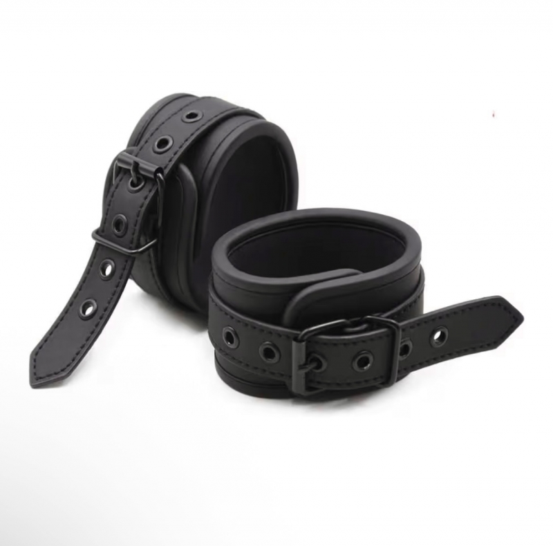 RINKO(ﾘﾝｺ) 手枷・足枷はじめました